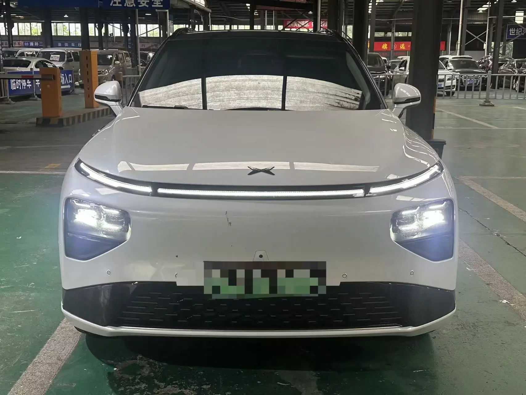Xpeng G9