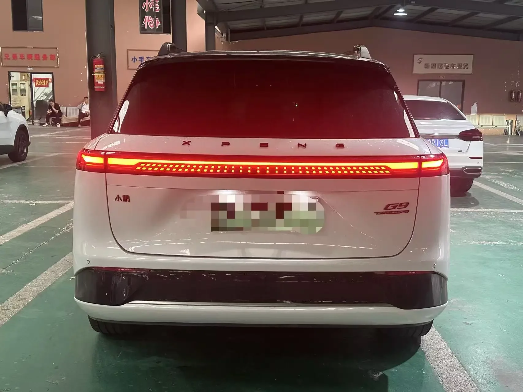 Xpeng G9