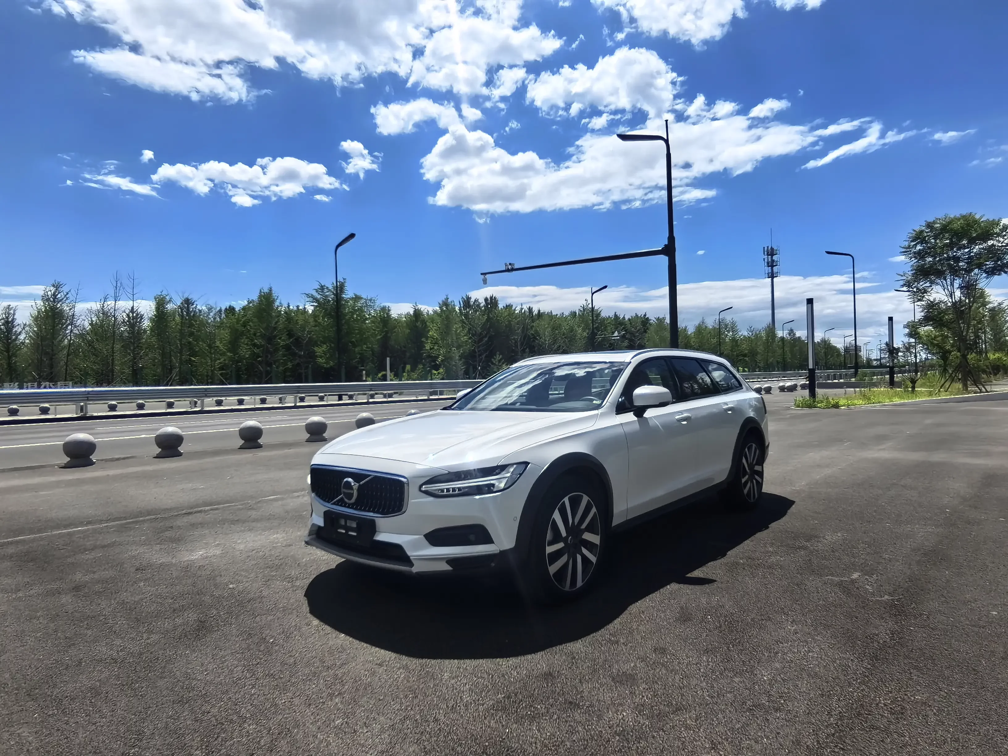 Volvo V90