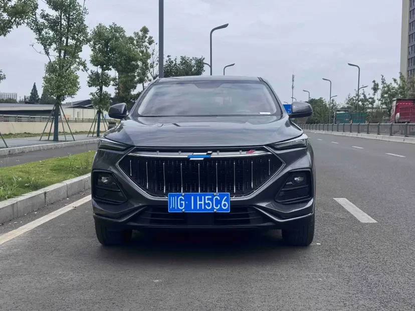 Oshan Changan Auchan X5