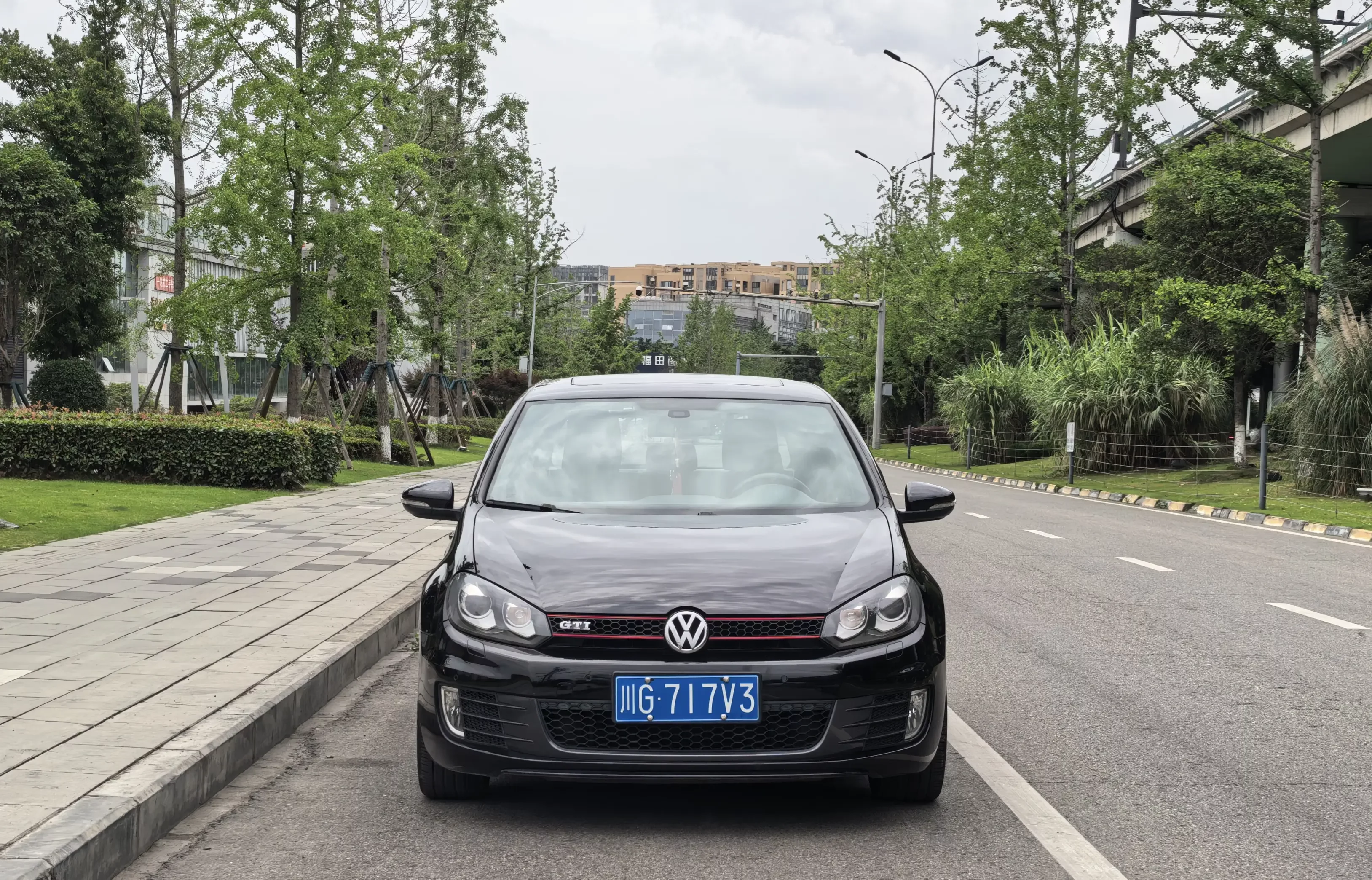Volkswagen Golf GTI