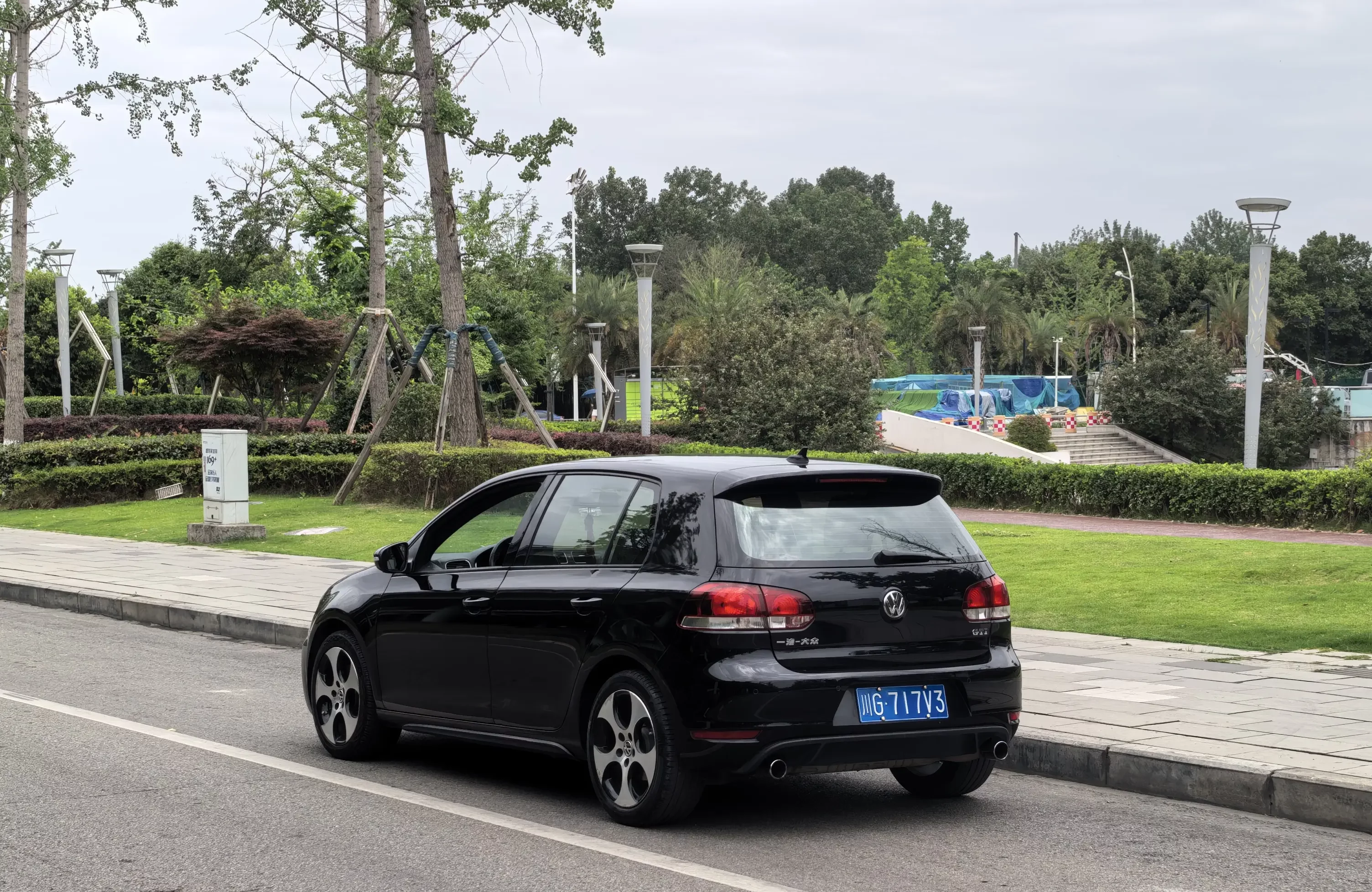 Volkswagen Golf GTI