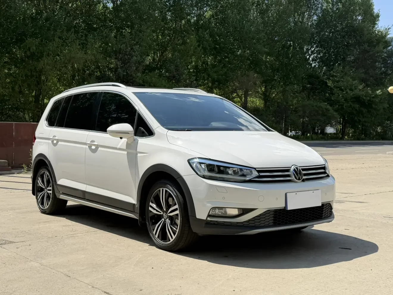 Volkswagen Touran L