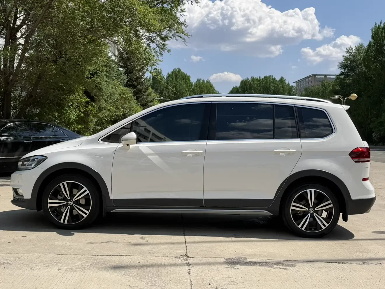Volkswagen Touran L