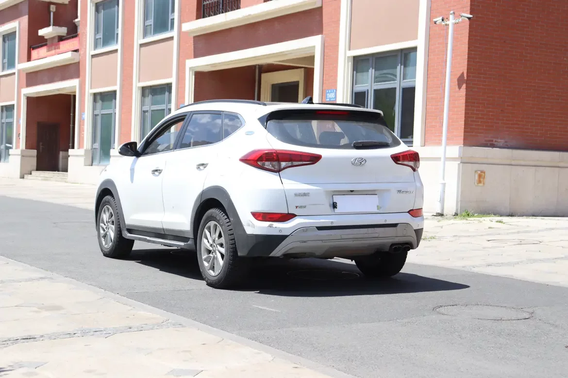 Hyundai Tucson L