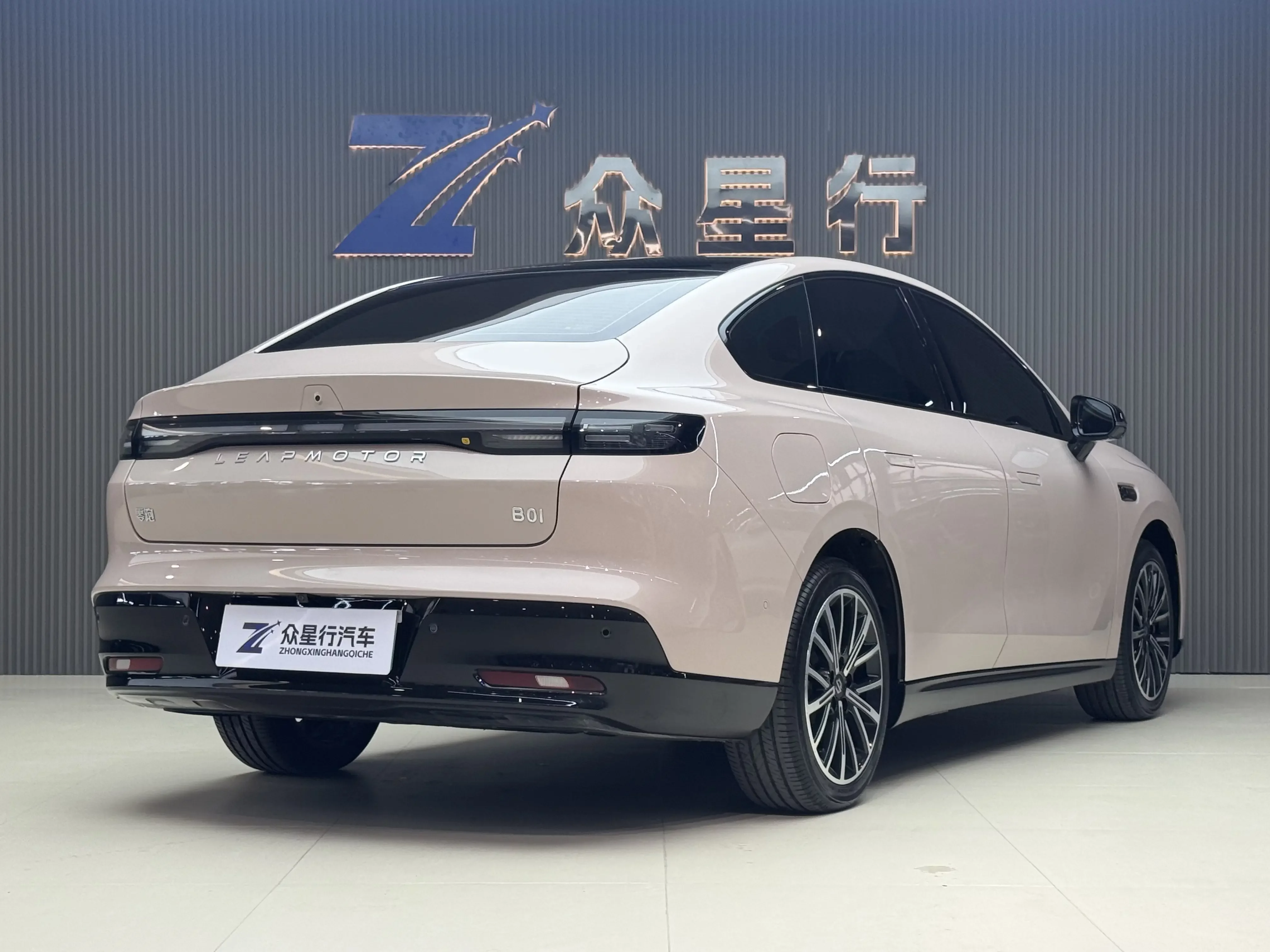 Leapmotor Leap running B01