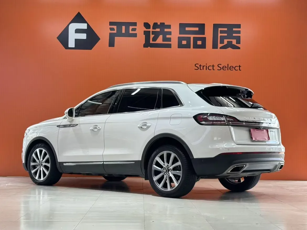 Lincoln Voyager