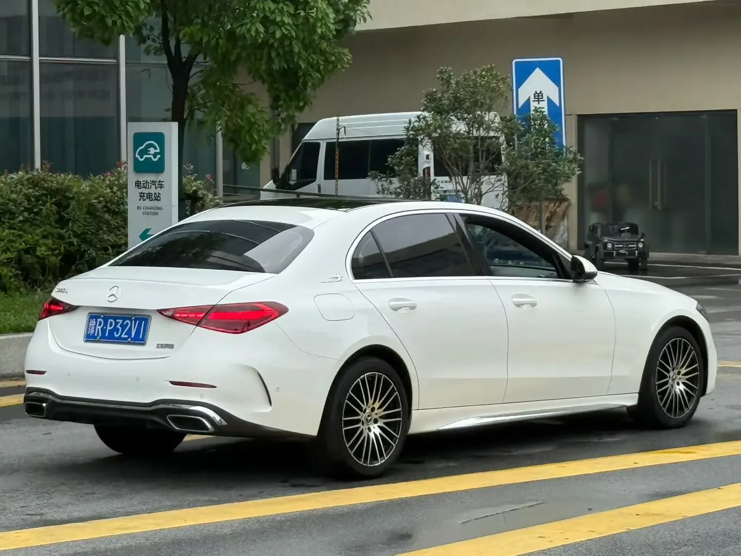 Mercedes-Benz C Class