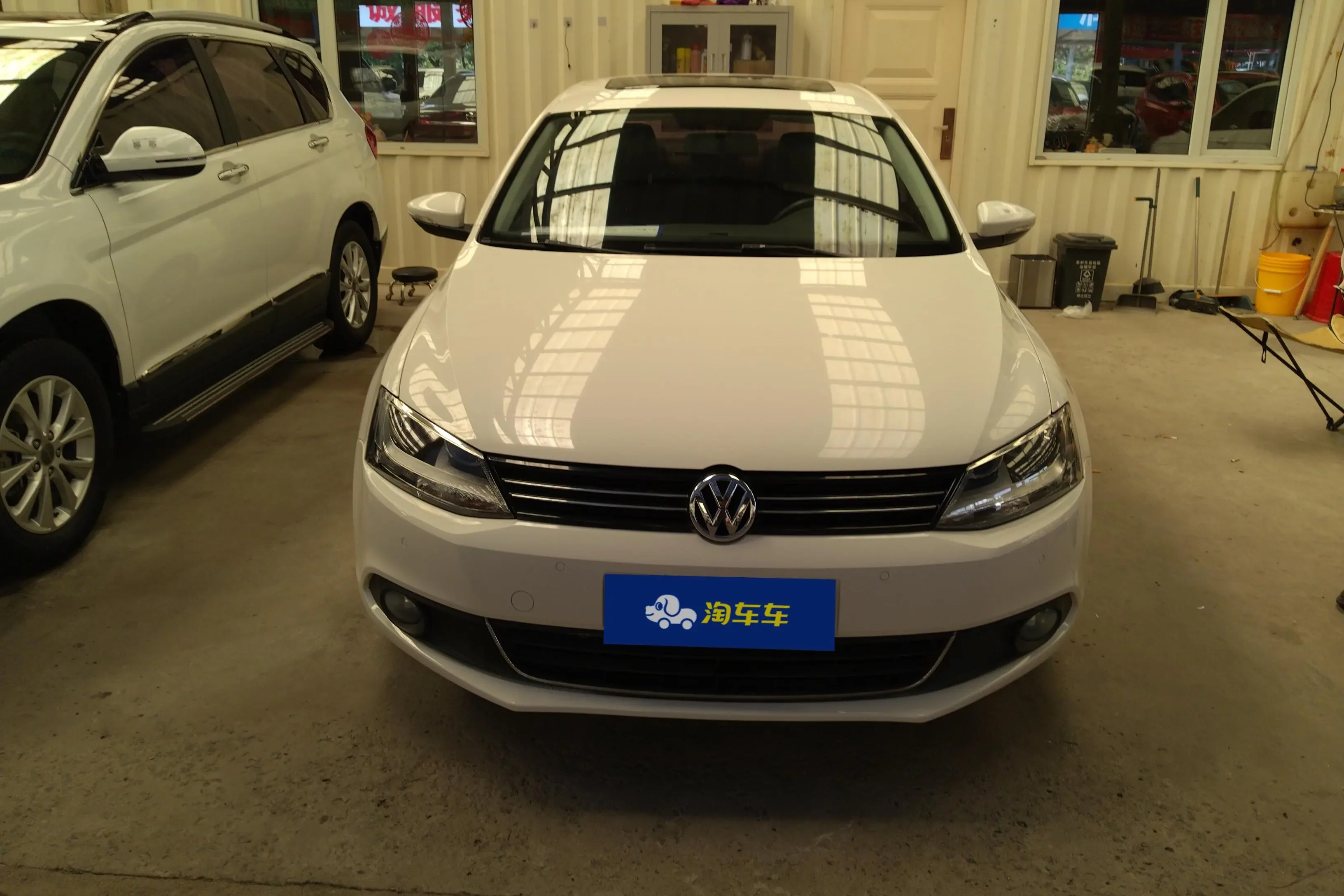 Volkswagen Sagitar