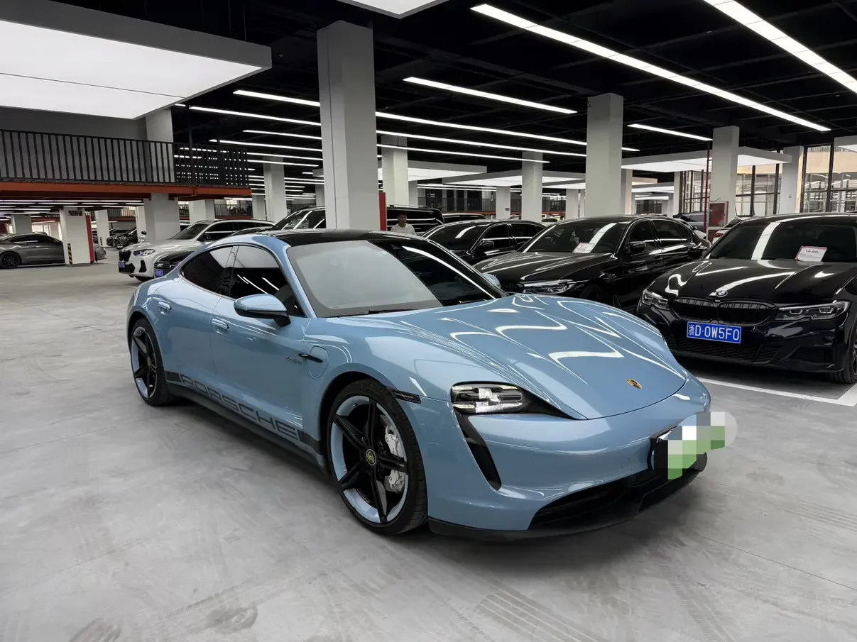 Porsche Taycan