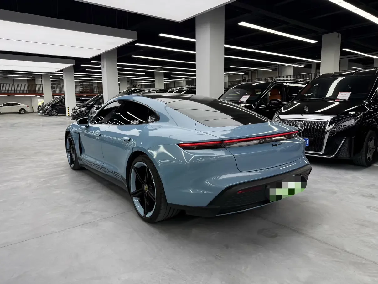 Porsche Taycan
