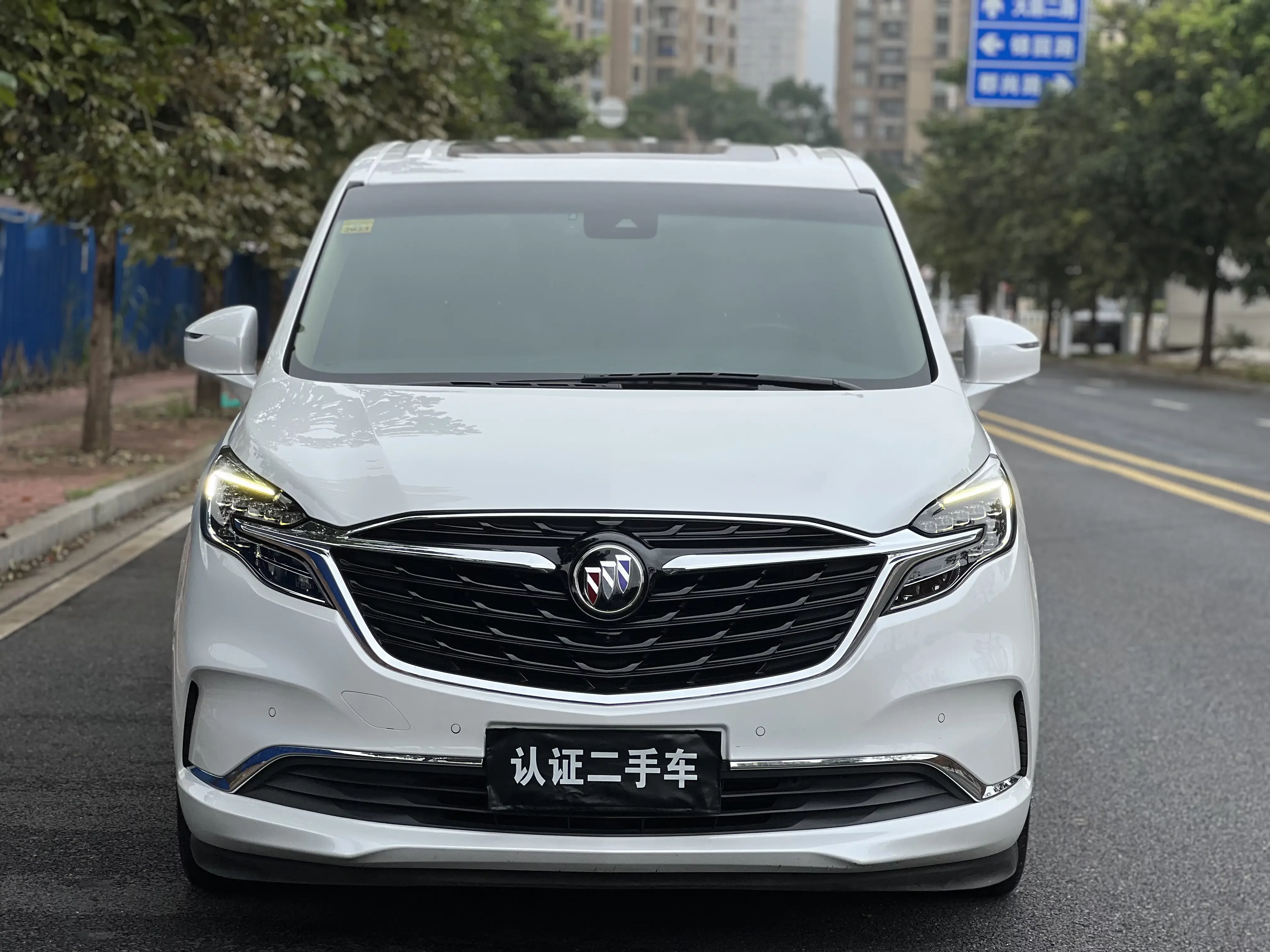 Buick GL8