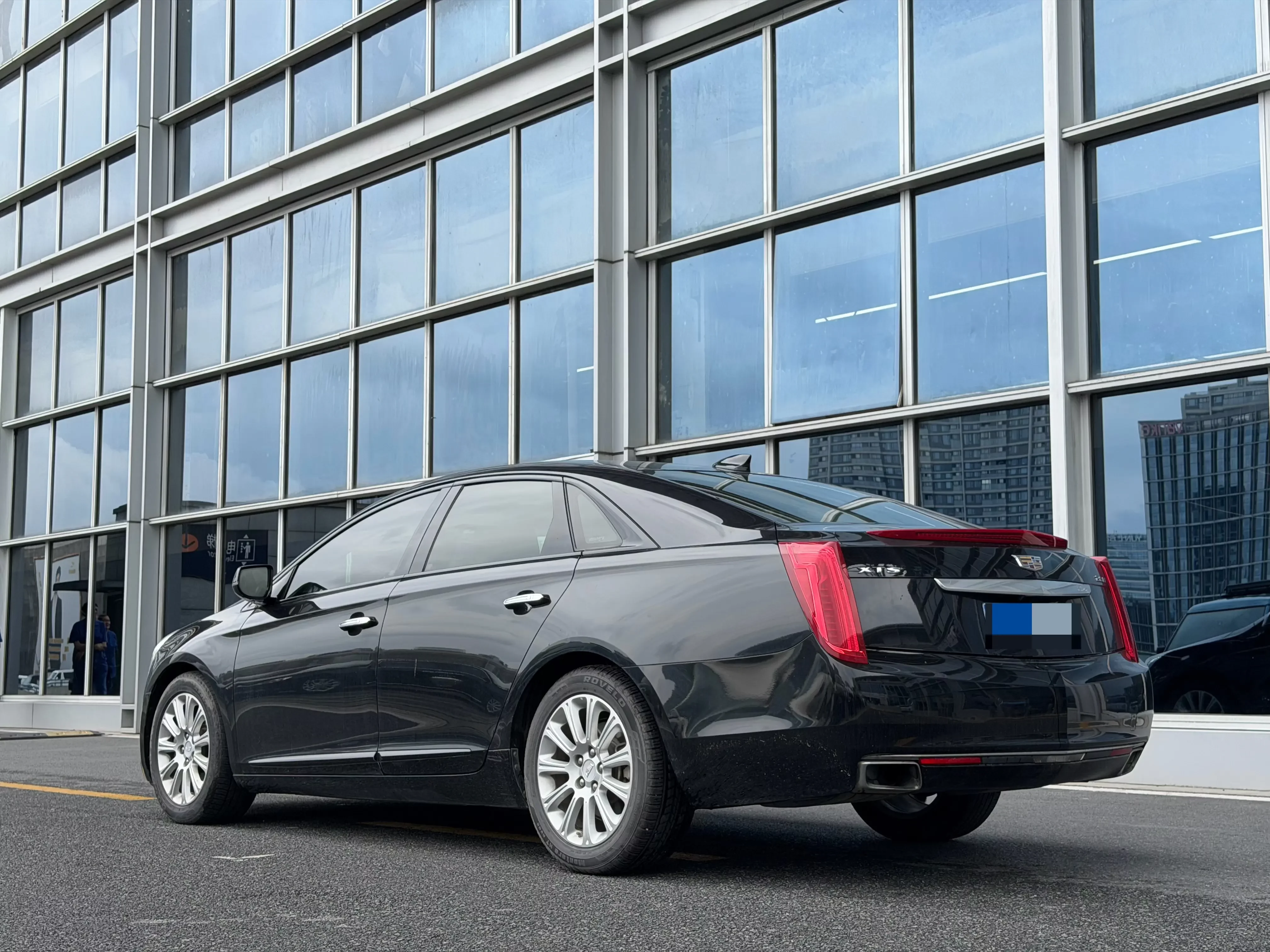 Cadillac XTS
