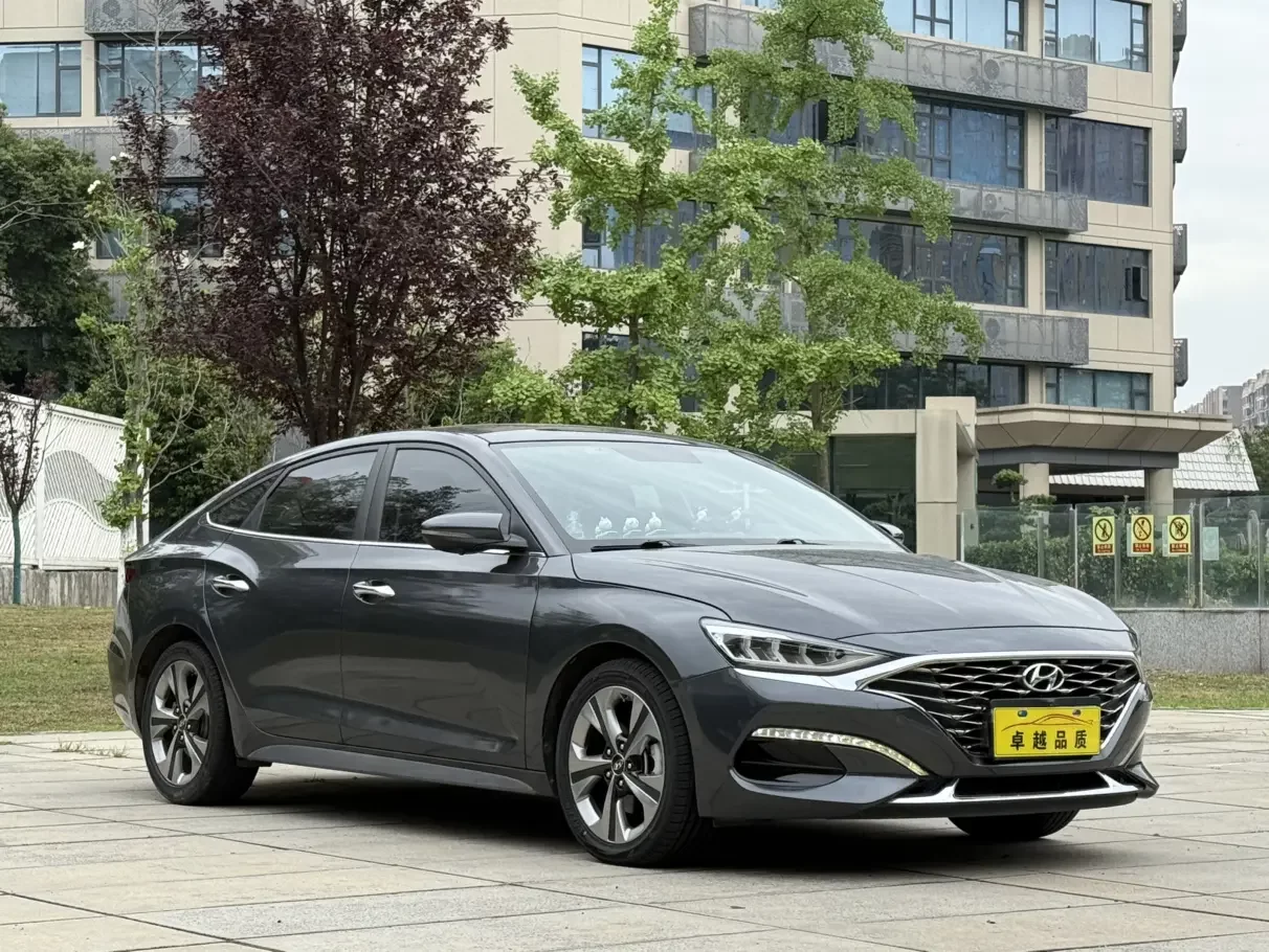 Hyundai Lafesta