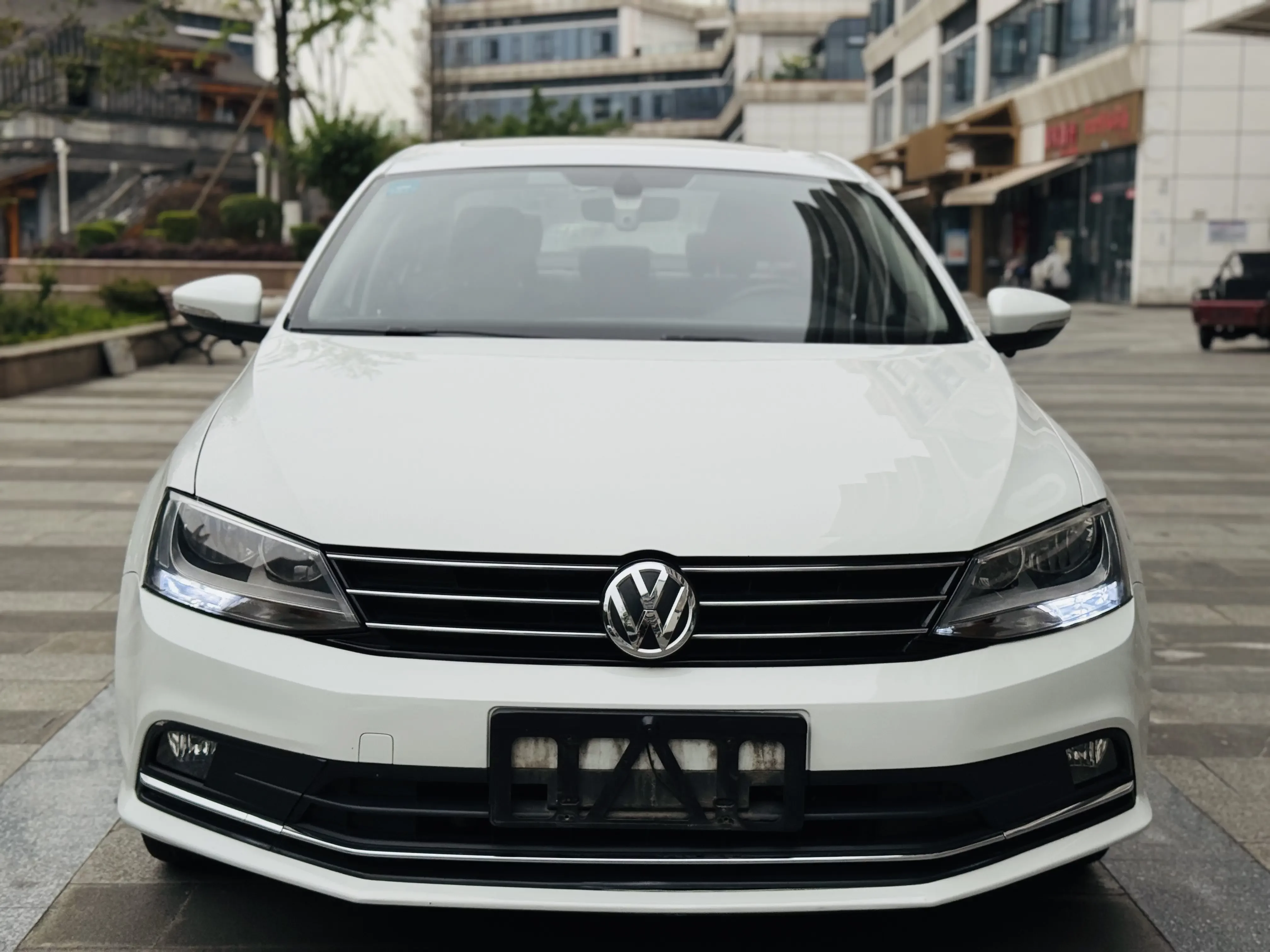 Volkswagen Sagitar