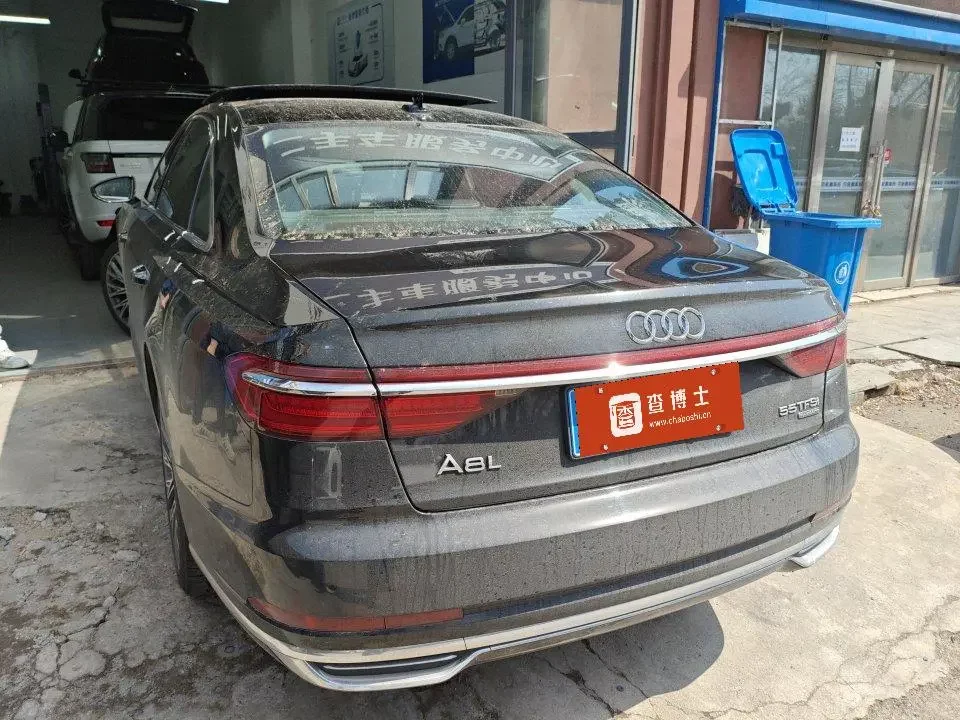 Audi A8