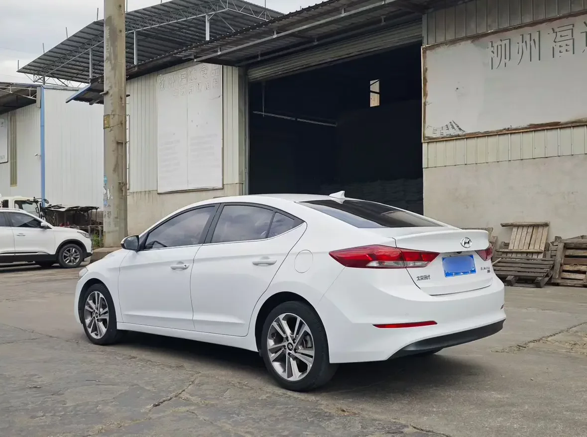 Hyundai lead