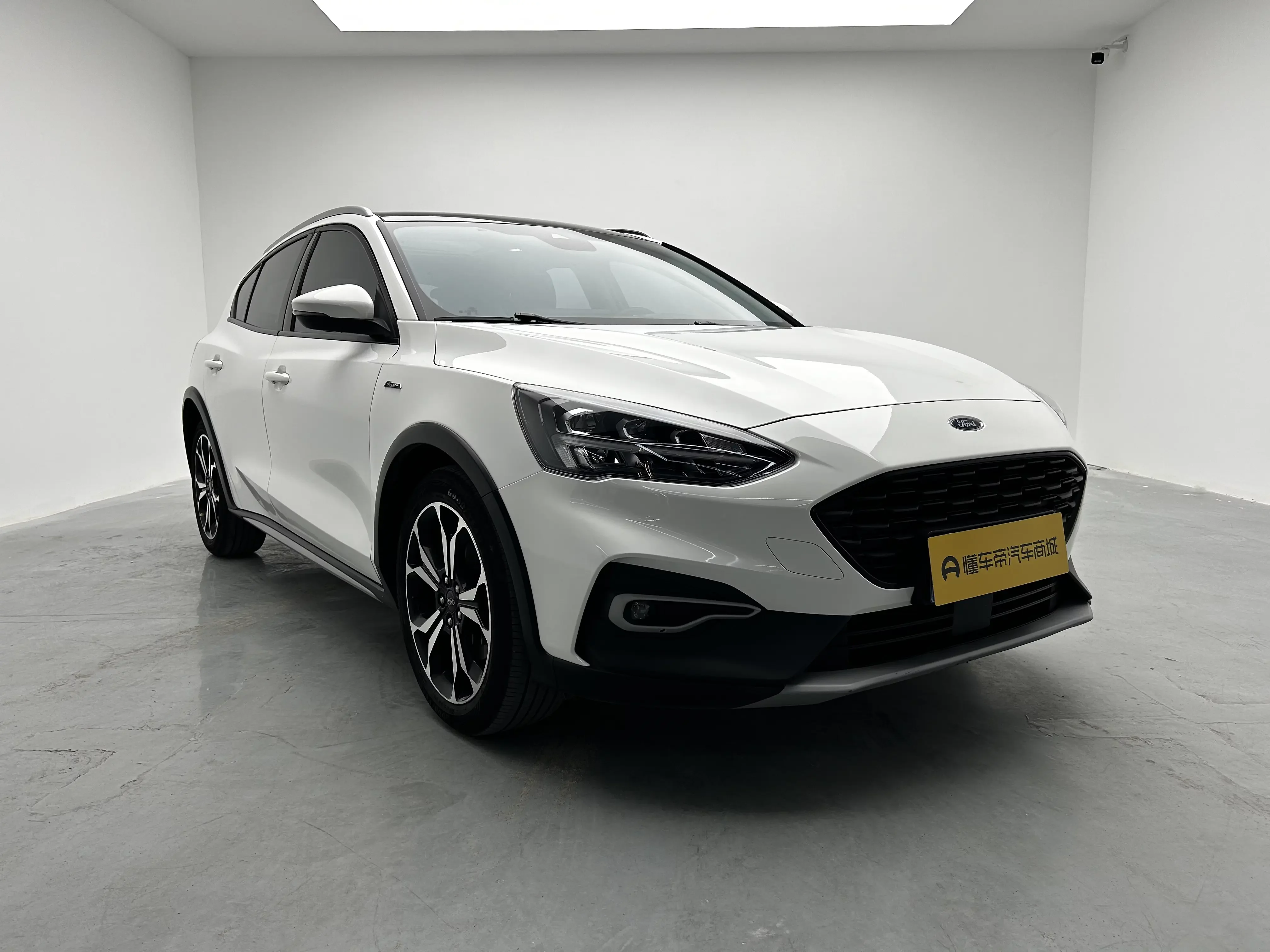 Ford Fox Active
