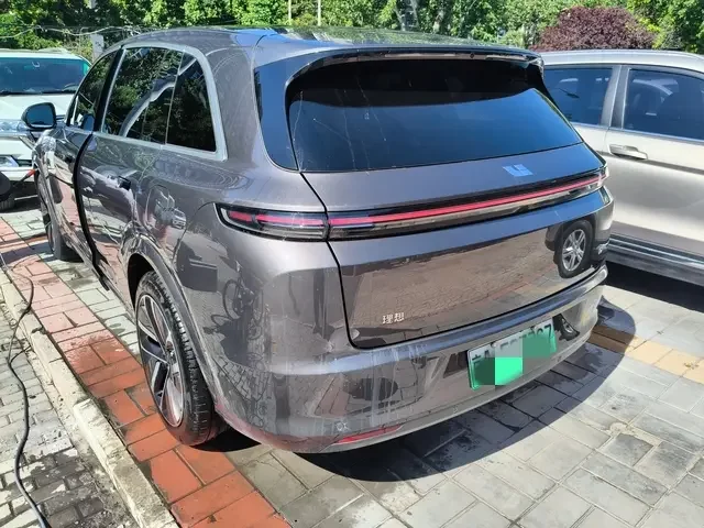 Lixiang L7