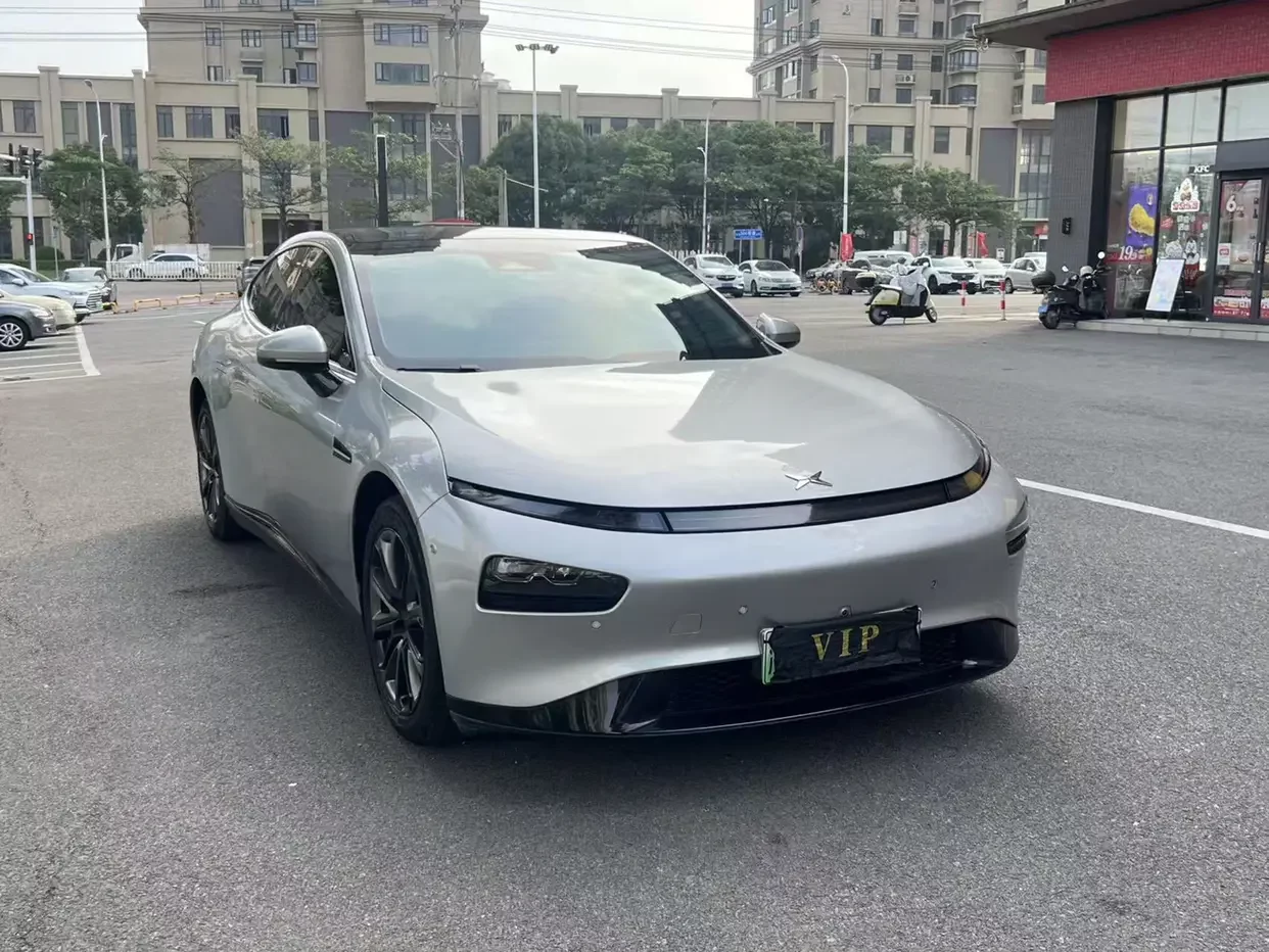 Xpeng P7