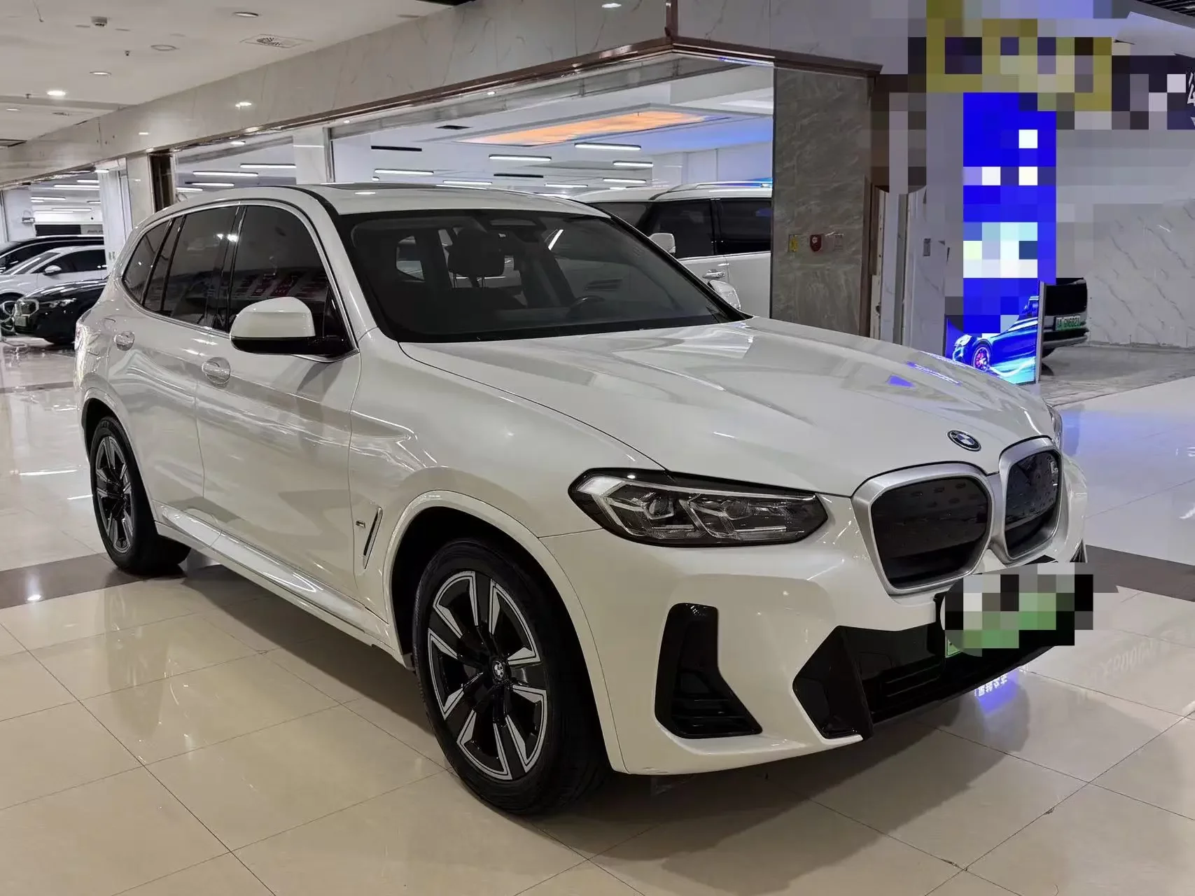 BMW iX3