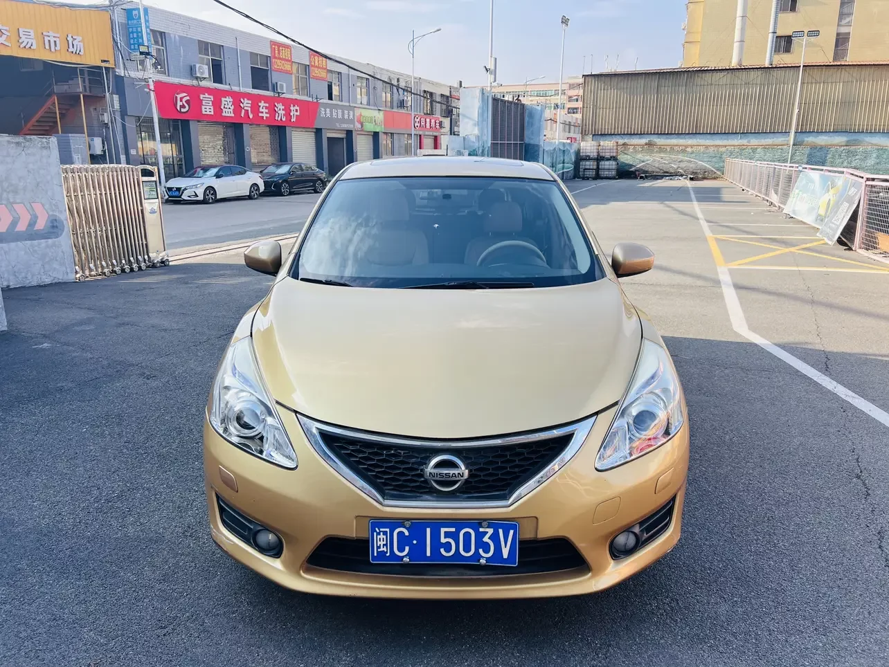 Nissan Tiida