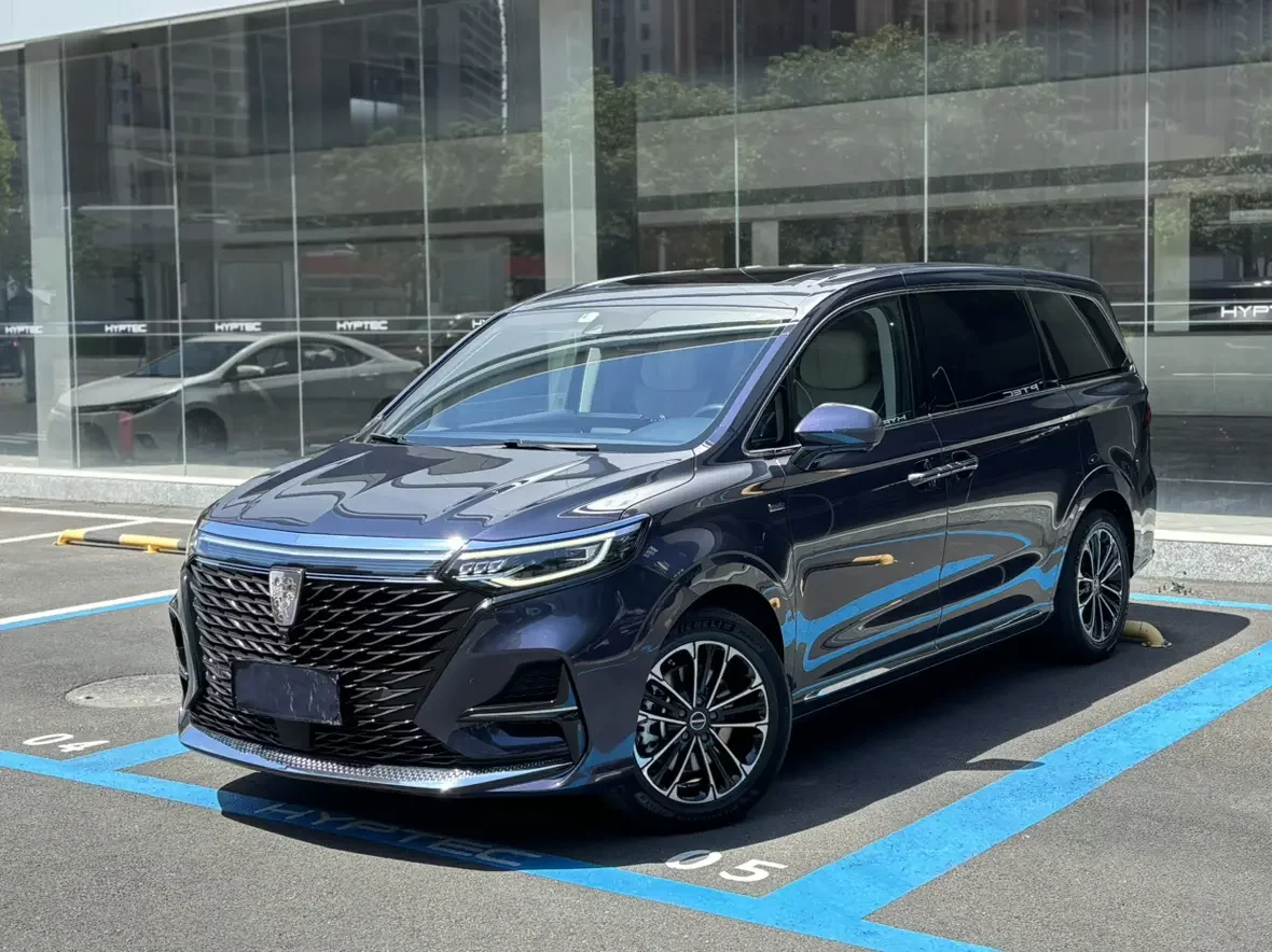 Roewe iMAX8