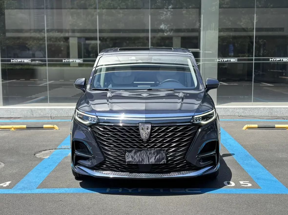 Roewe iMAX8