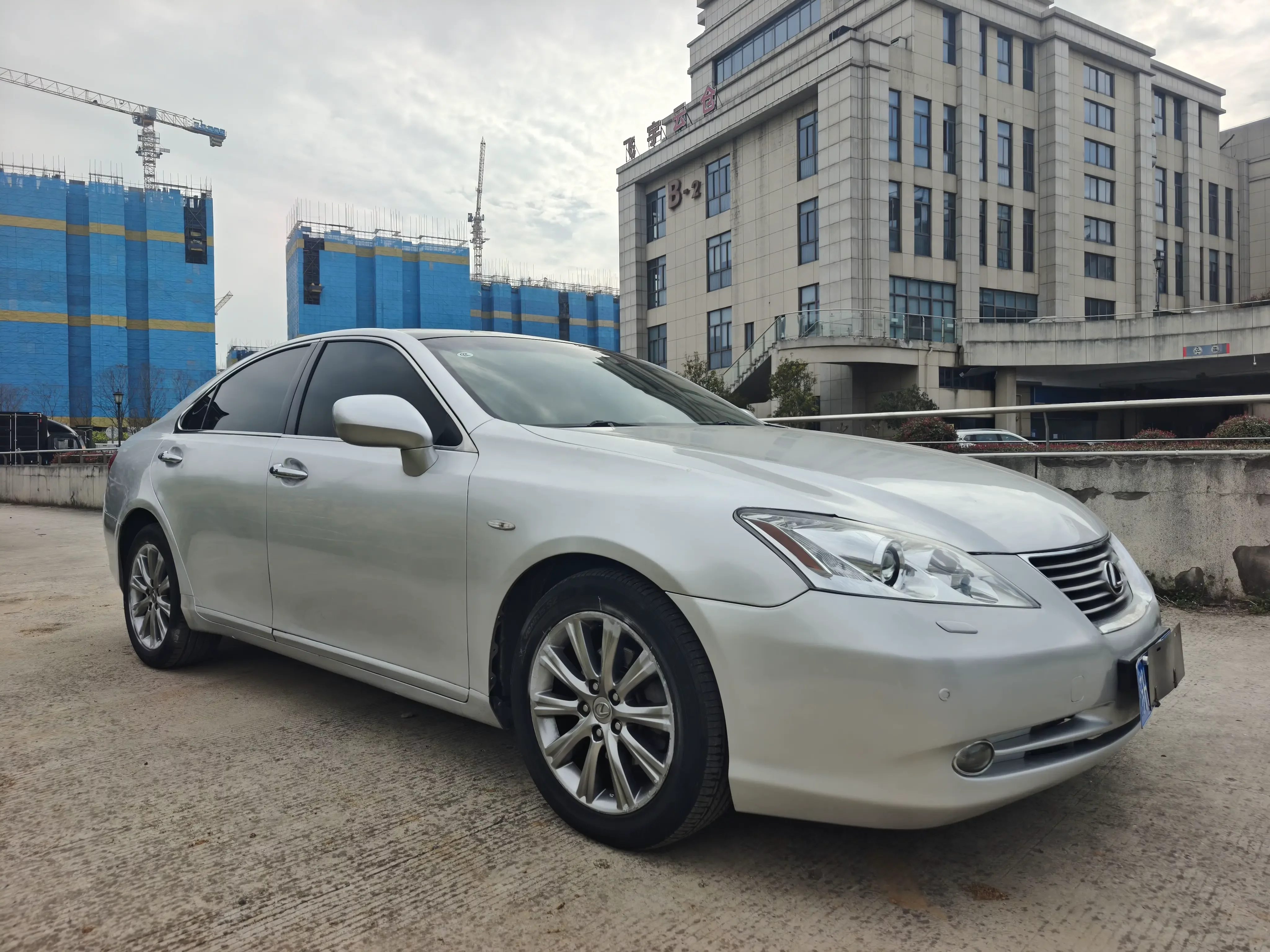 Lexus ES
