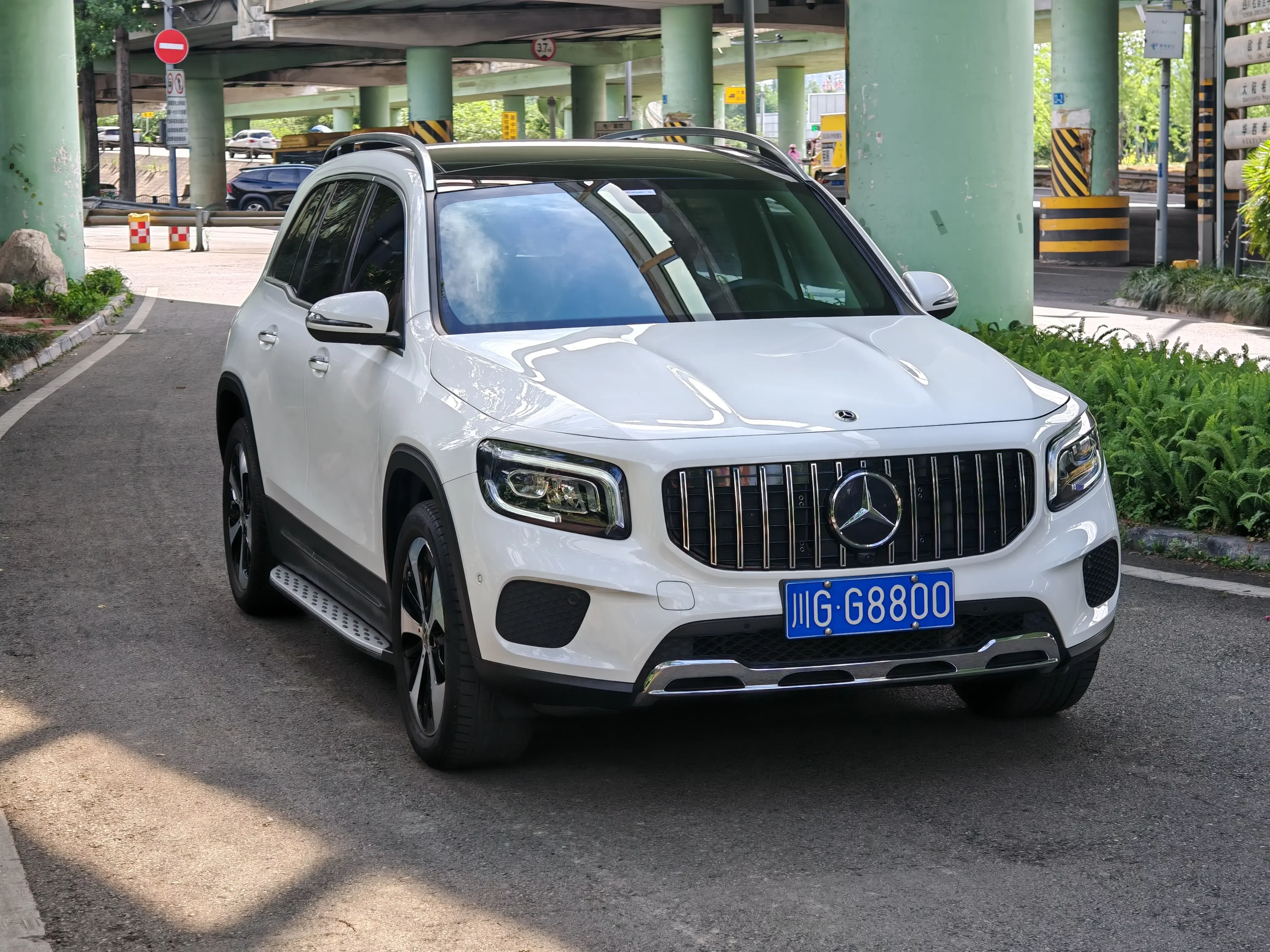 Mercedes-Benz GLB