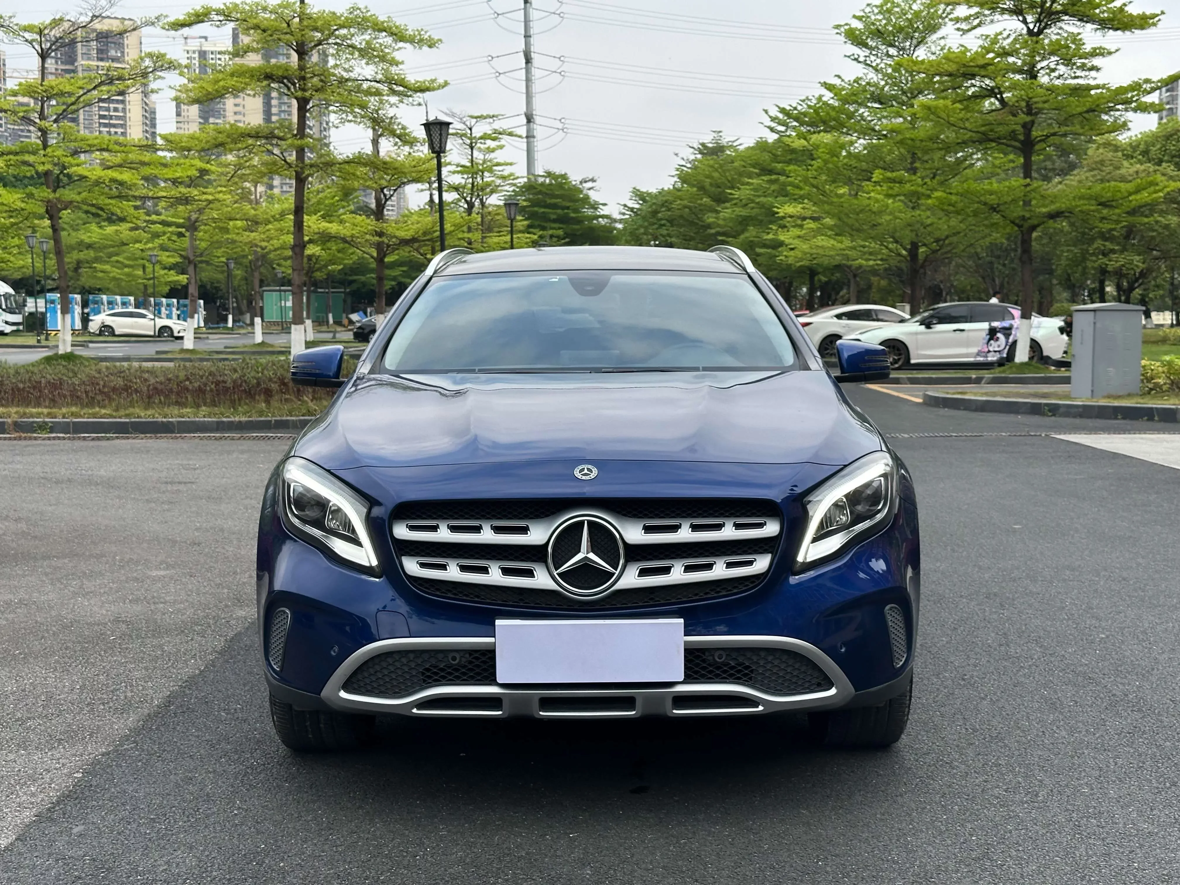 Mercedes-Benz GLA