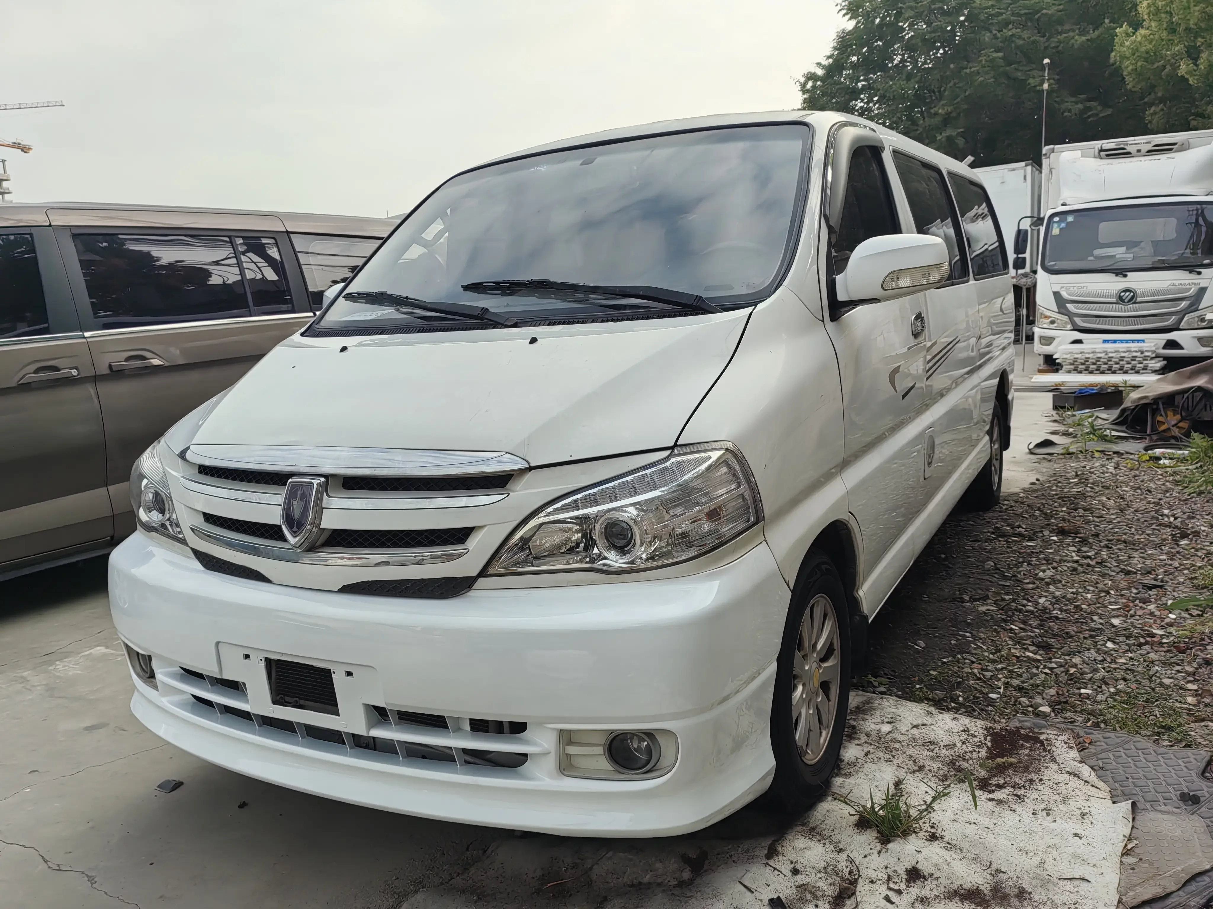 Golden cup Jinbei Express