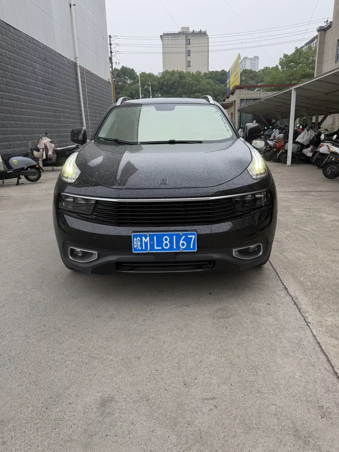 Lynk & Co 01