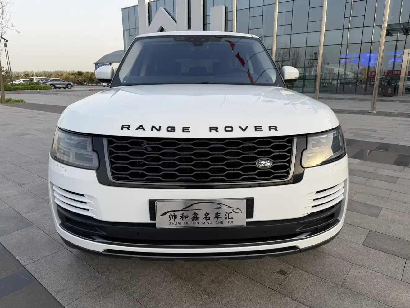 Land Rover range rover