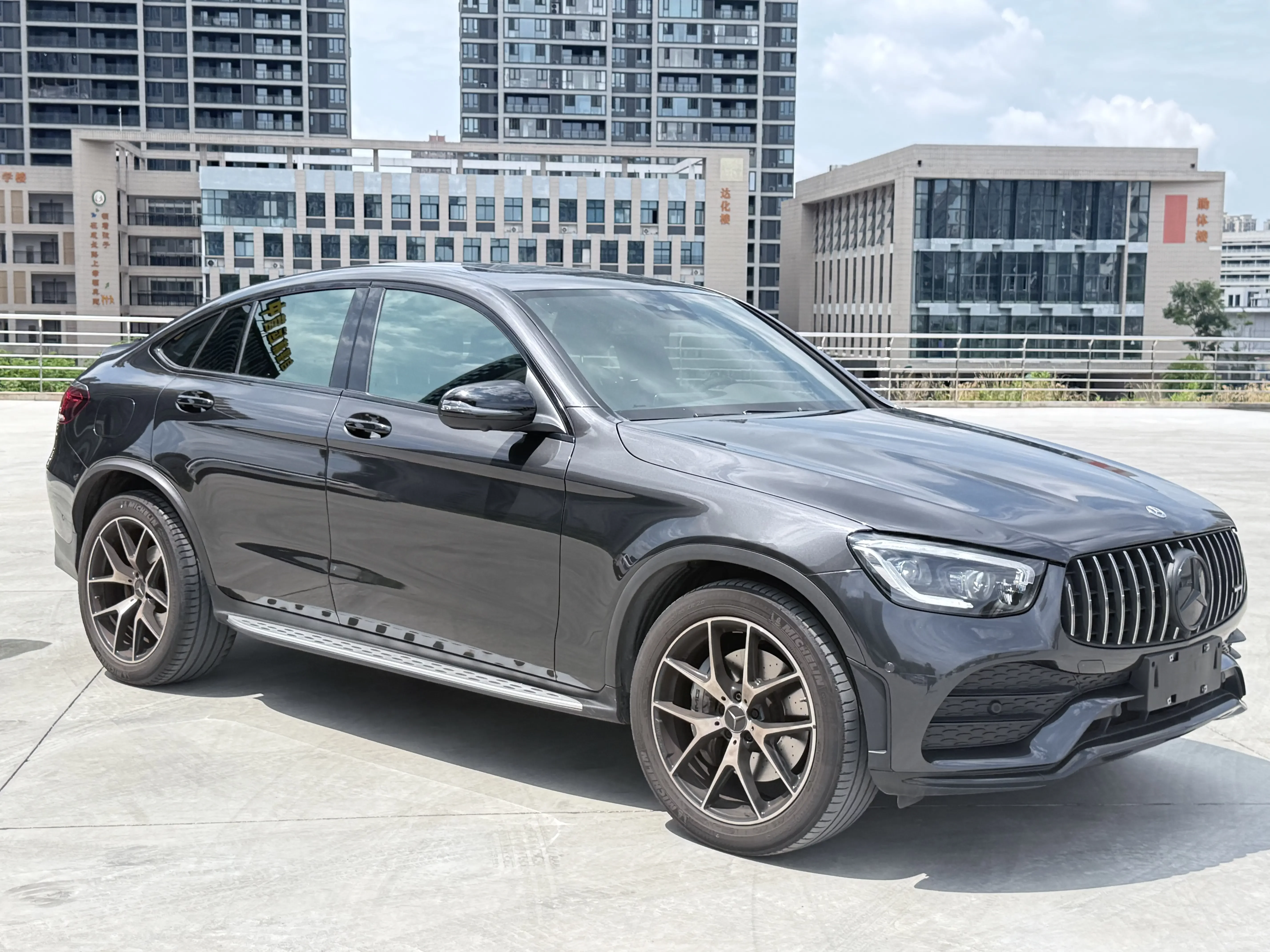 Mercedes-Benz GLC AMG