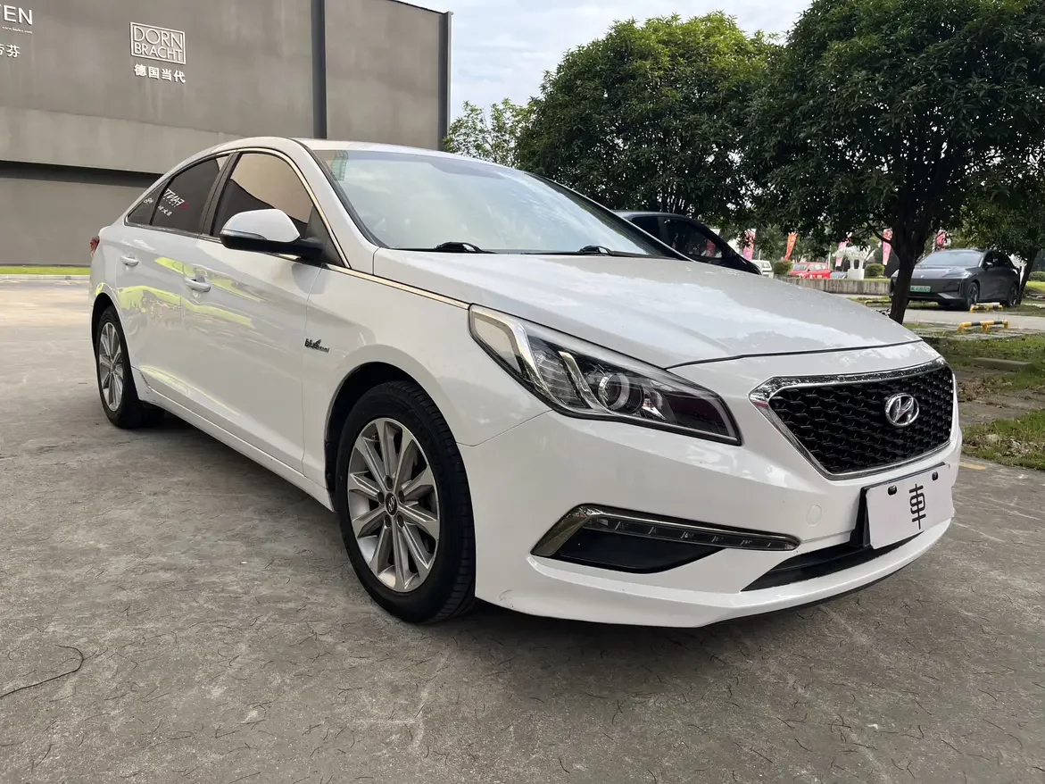 Hyundai sonata nine