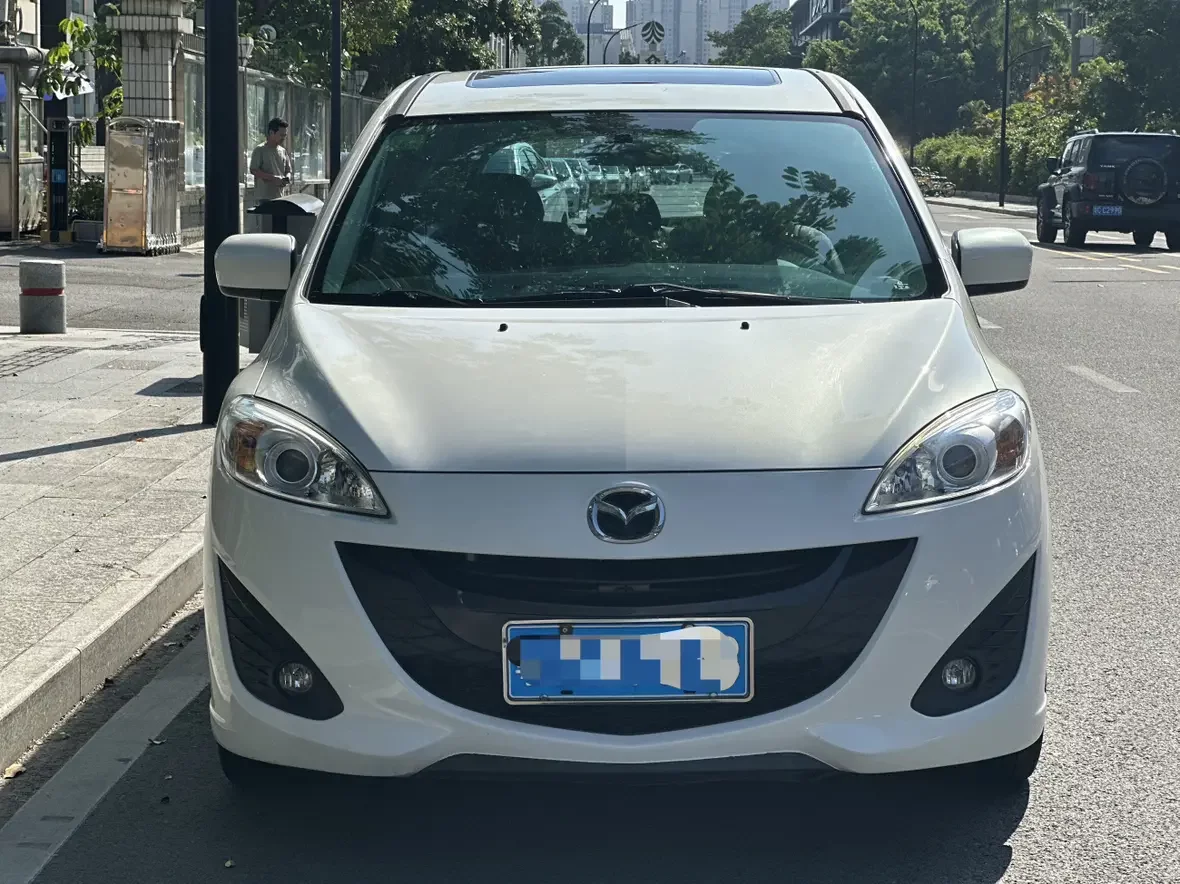 Mazda 5