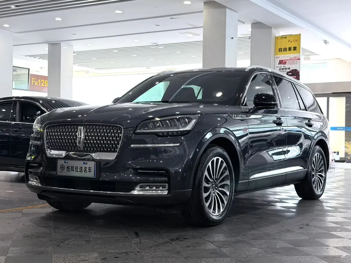 Lincoln aviator