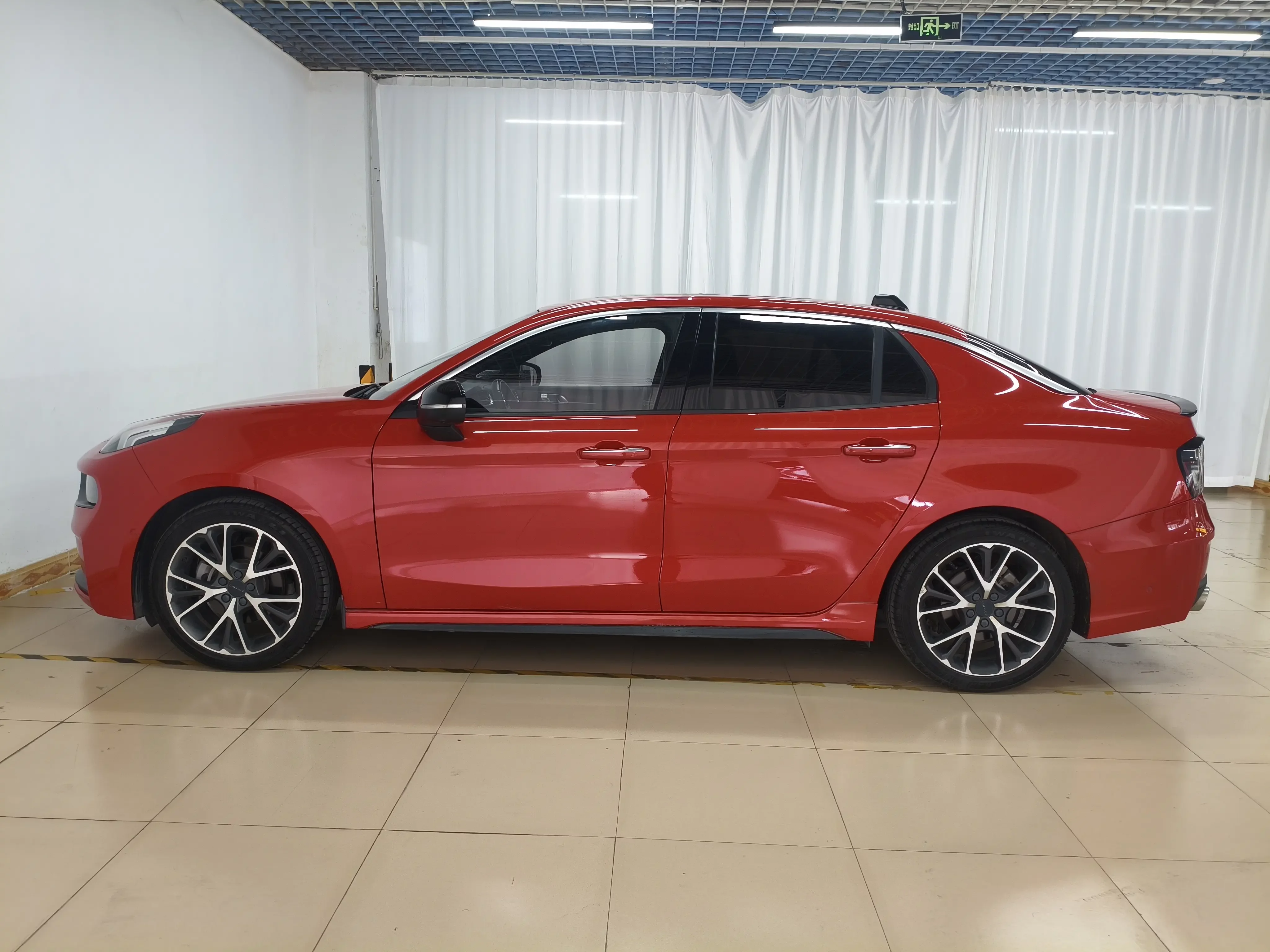 Lynk & Co 03