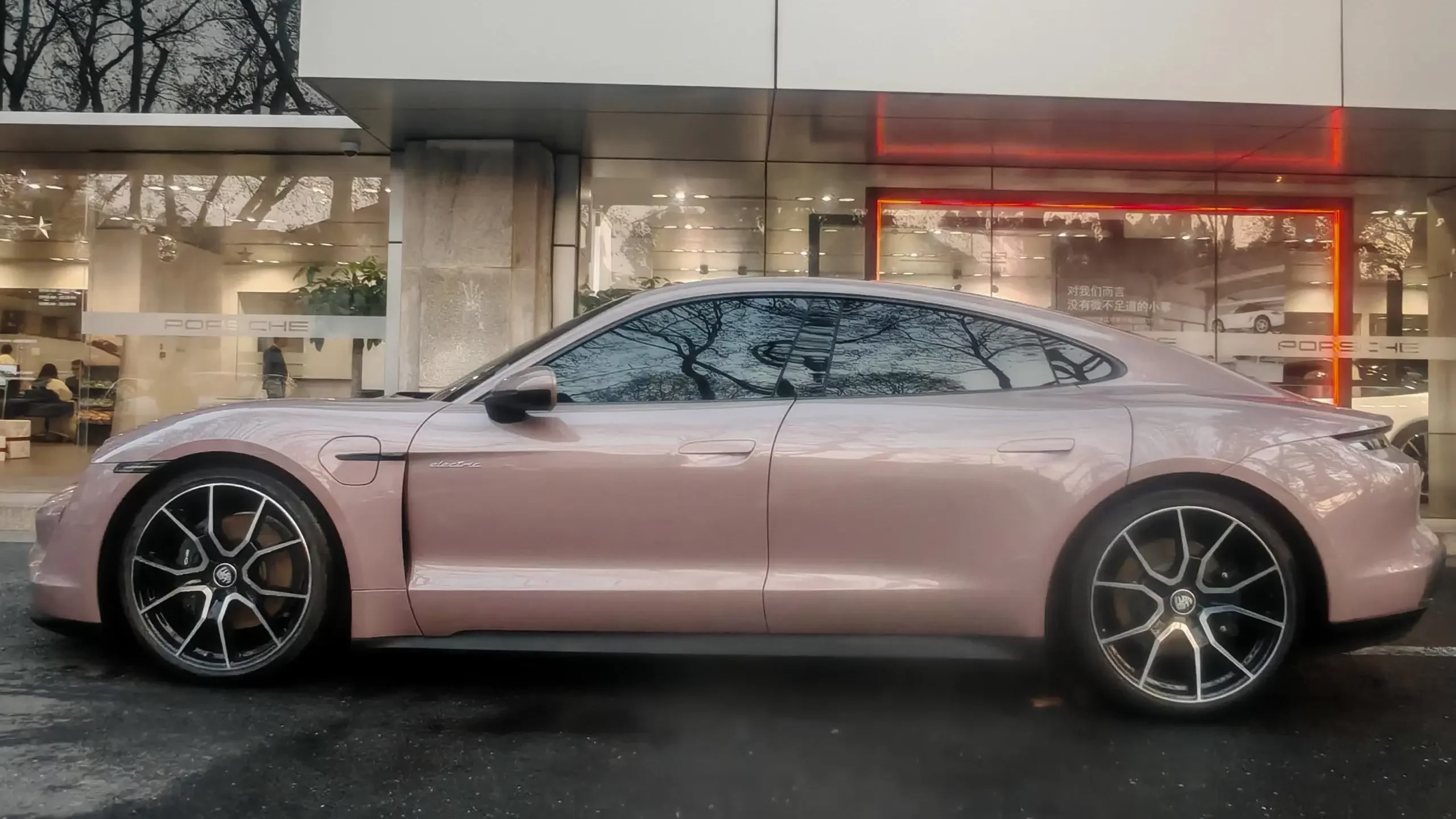Porsche Taycan
