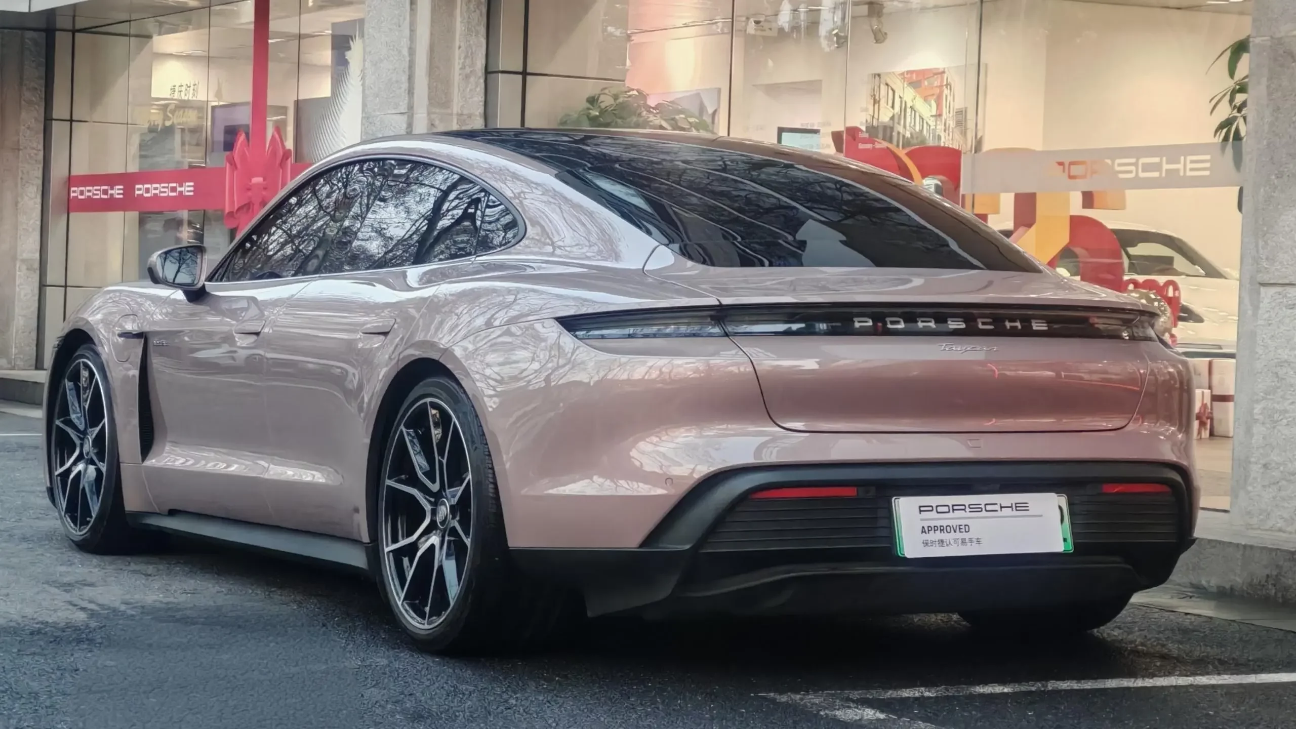 Porsche Taycan