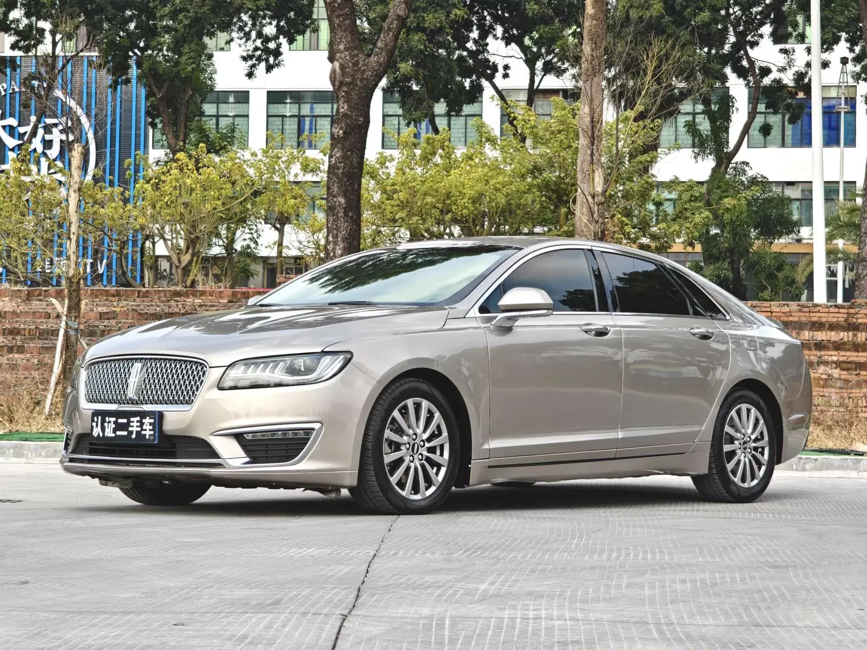 Lincoln MKZ