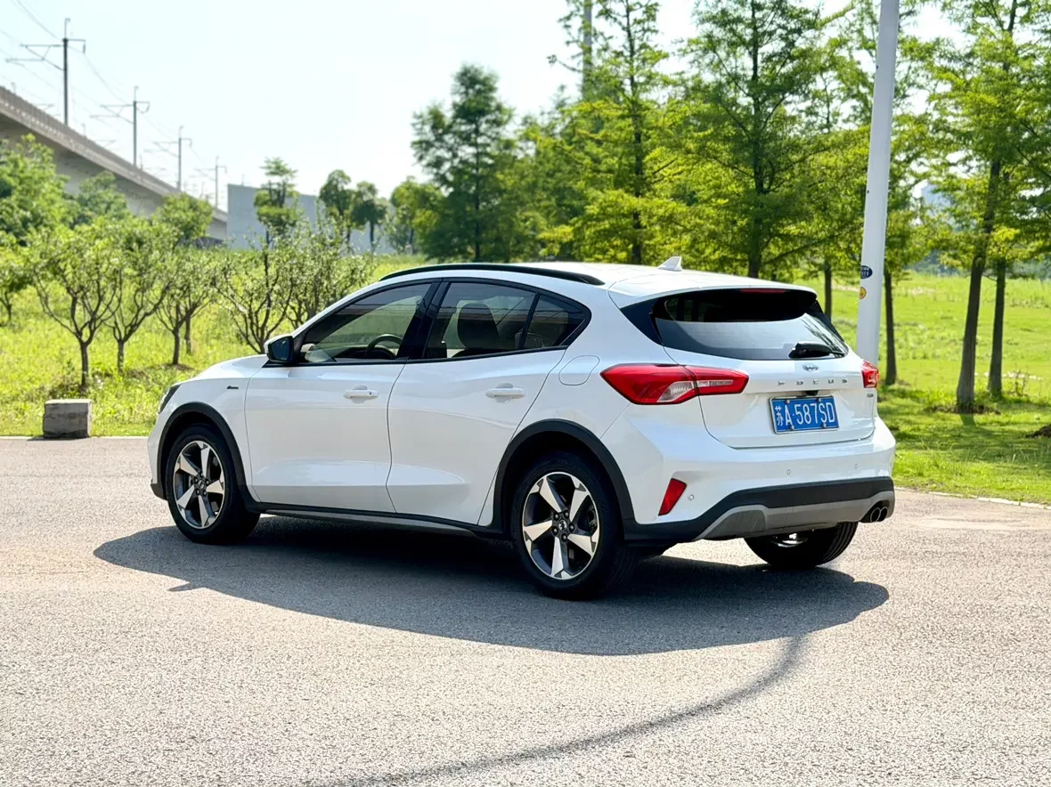 Ford Fox Active