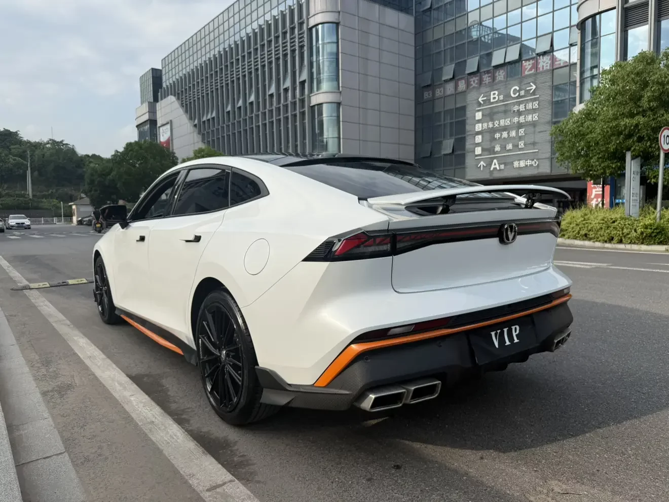 Changan UNI-V