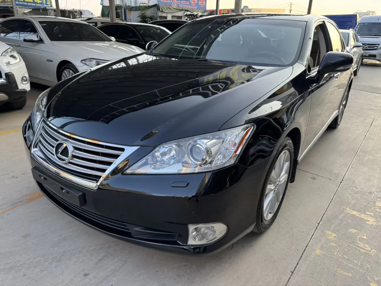 Lexus ES