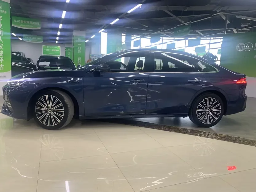 Geely Galaxy A7 EM