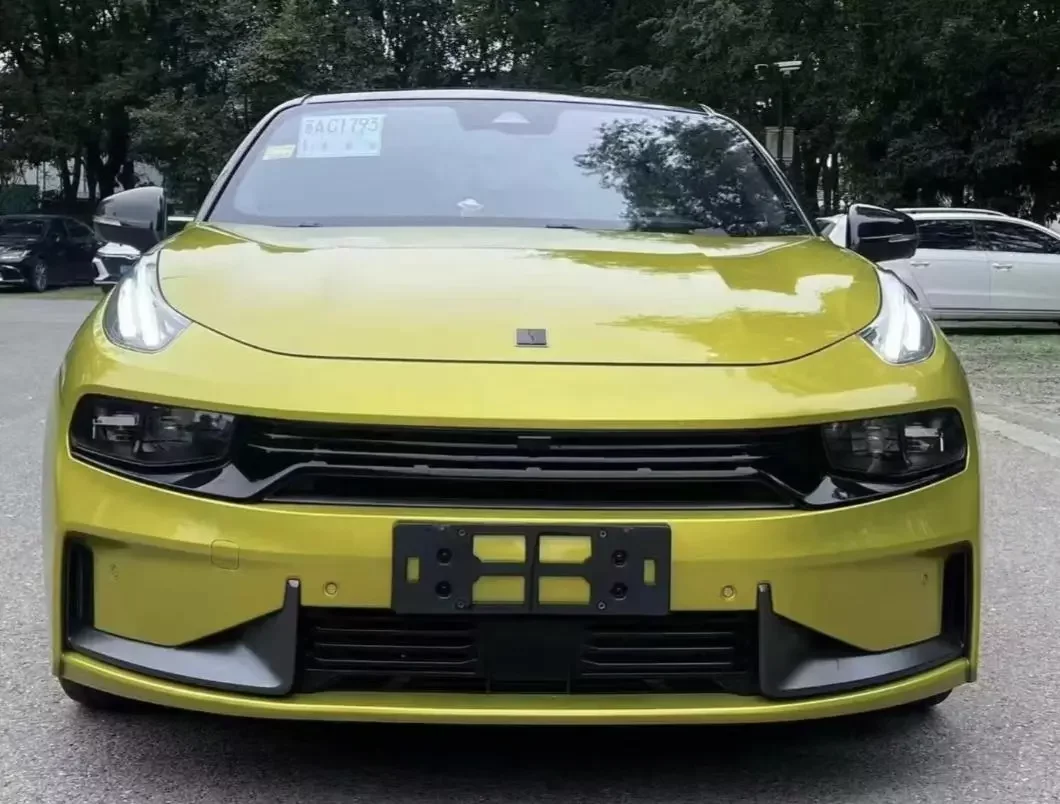 Lynk & Co 03