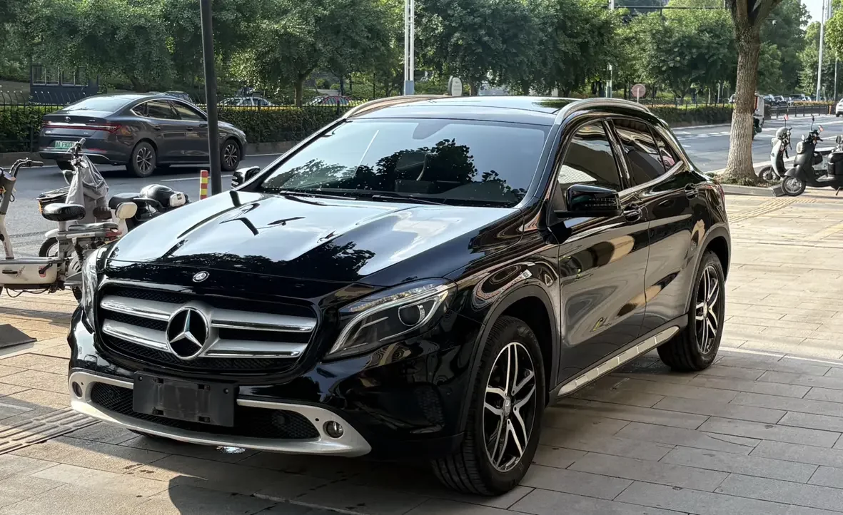 Mercedes-Benz GLA