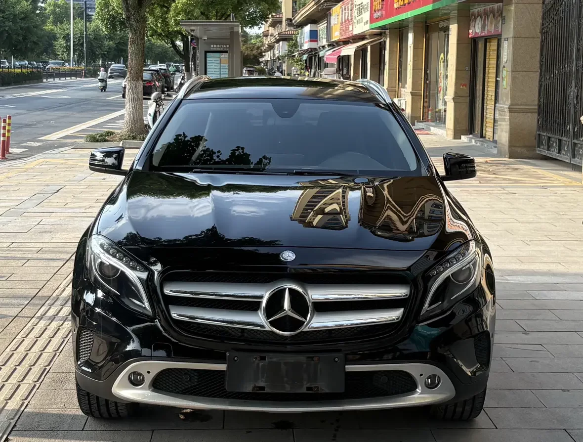 Mercedes-Benz GLA