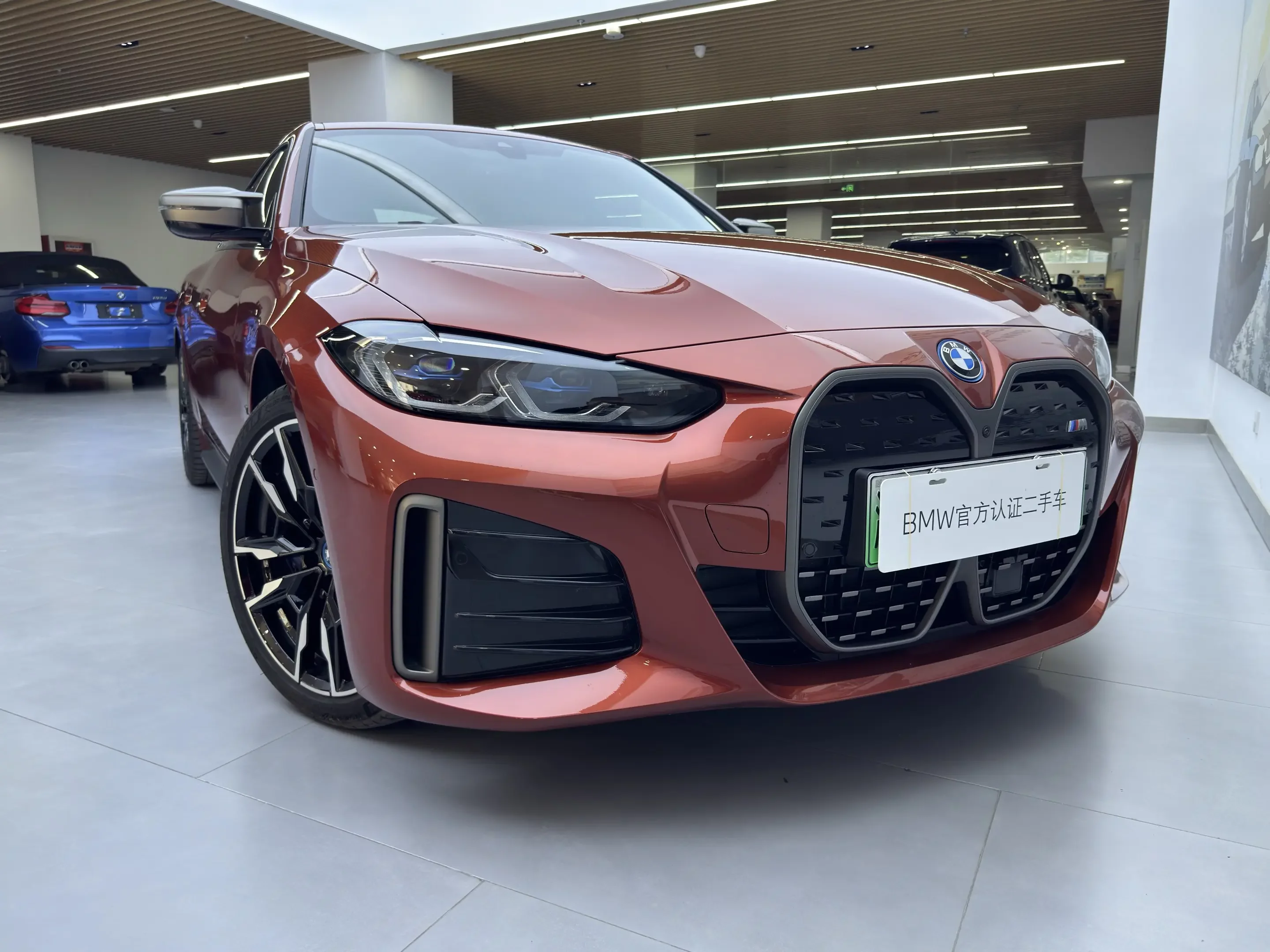 BMW i4
